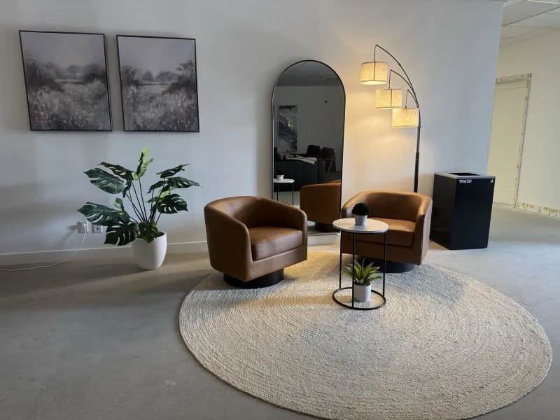 Client waiting area at Golden State Rehab